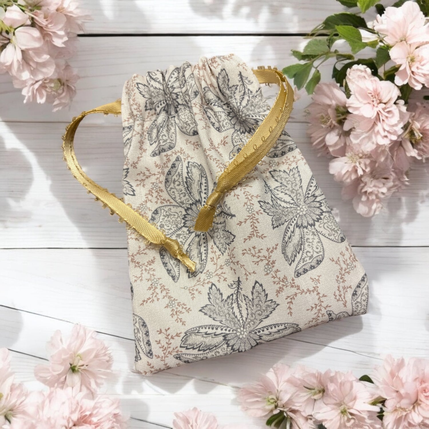Tote Bags & Pouches