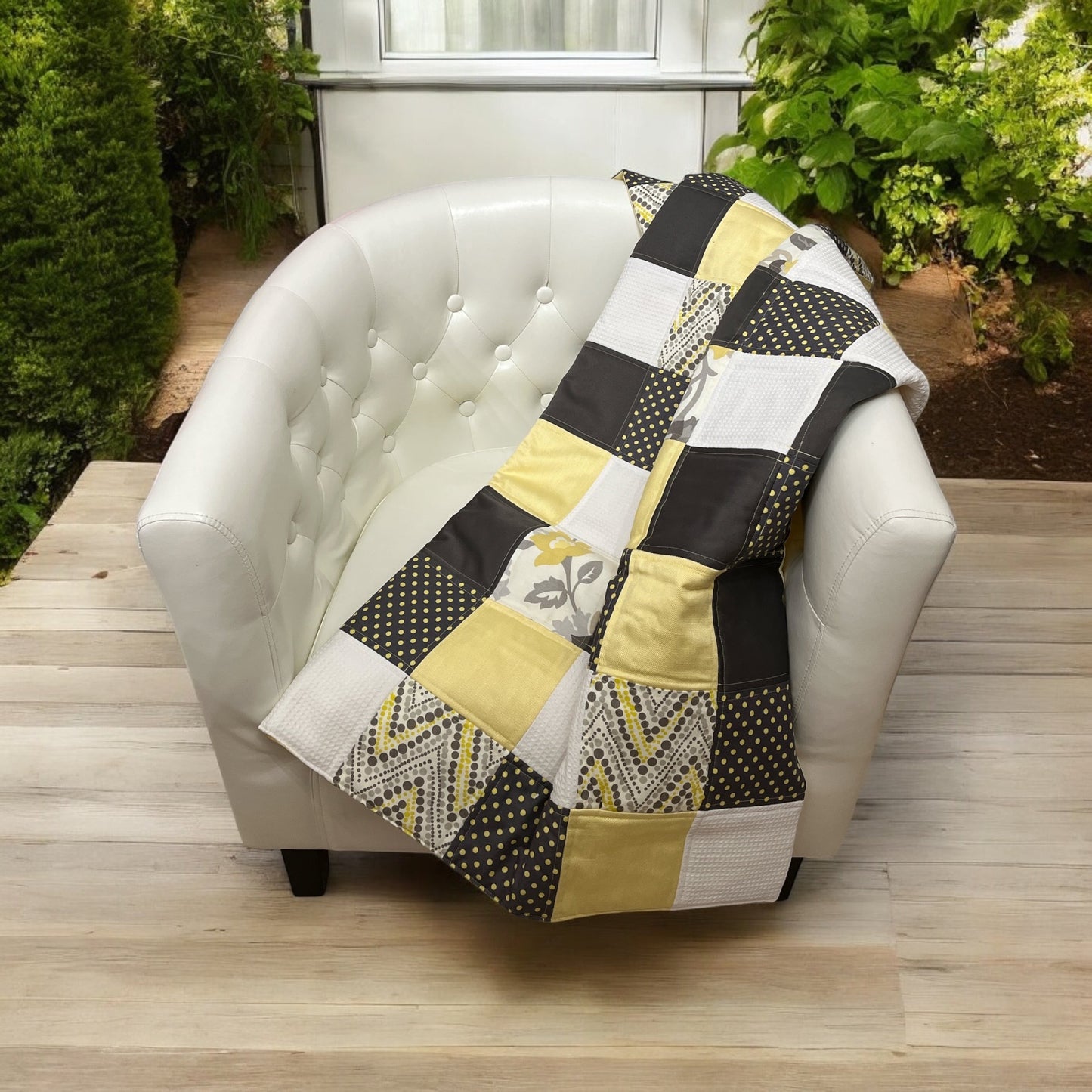 Handmade lap quit in windsor Ontario made in Canada lap quilt,quilts made in Canada, sitting chair size, wheel chair size lap quilt