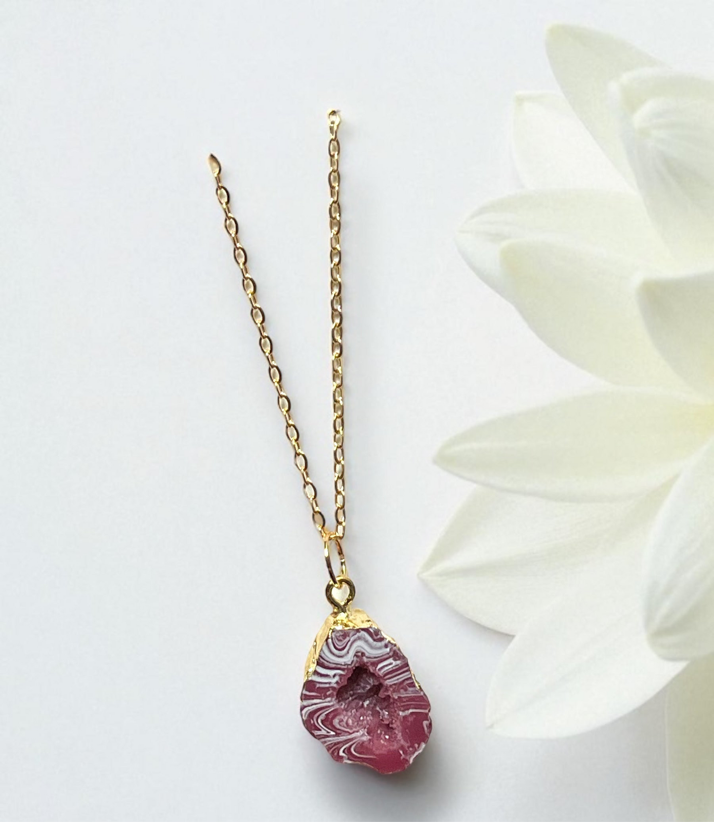 Druzy Resin Gemstone Necklace - Cherry (ship)