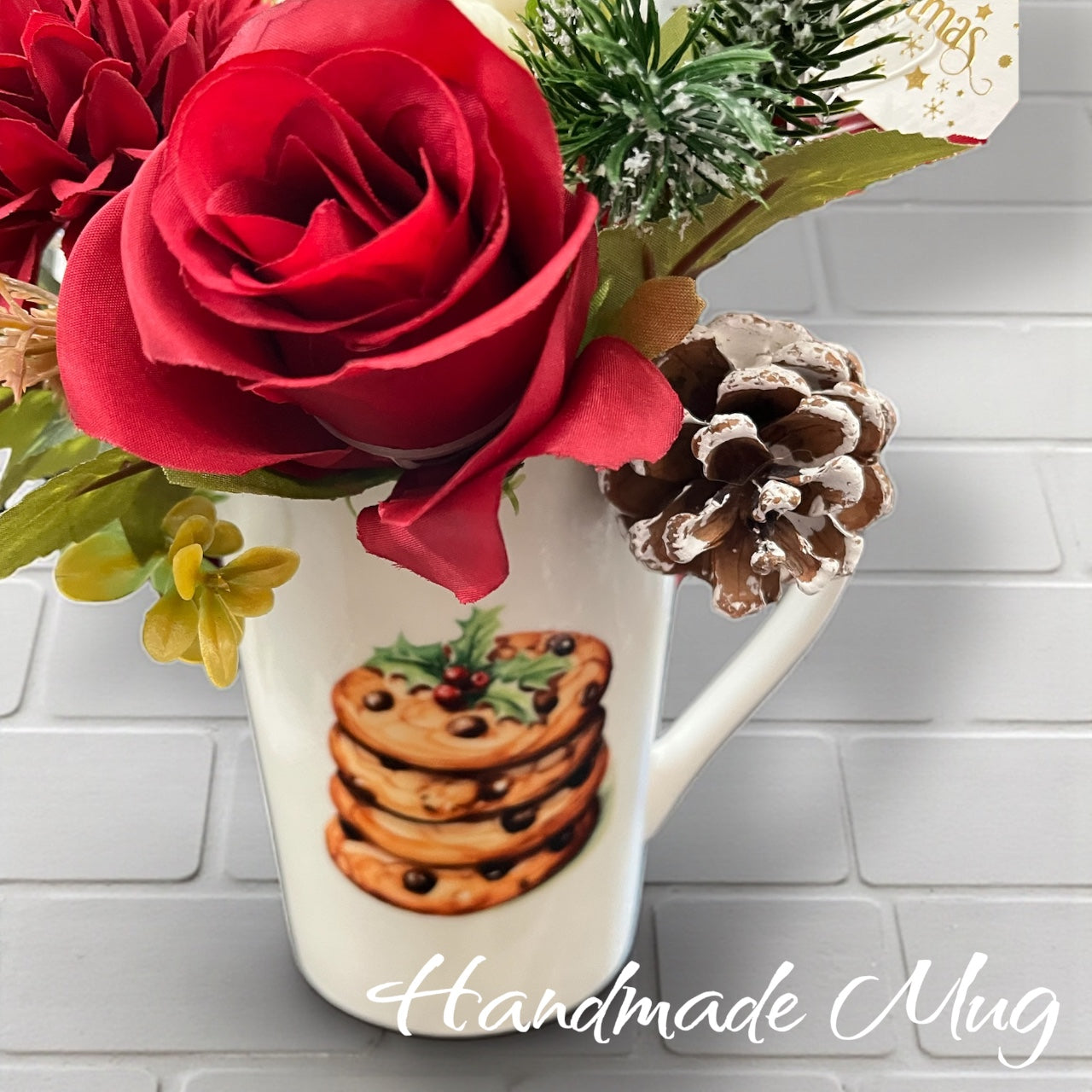Santa’s House candle bouquet - snowy pine