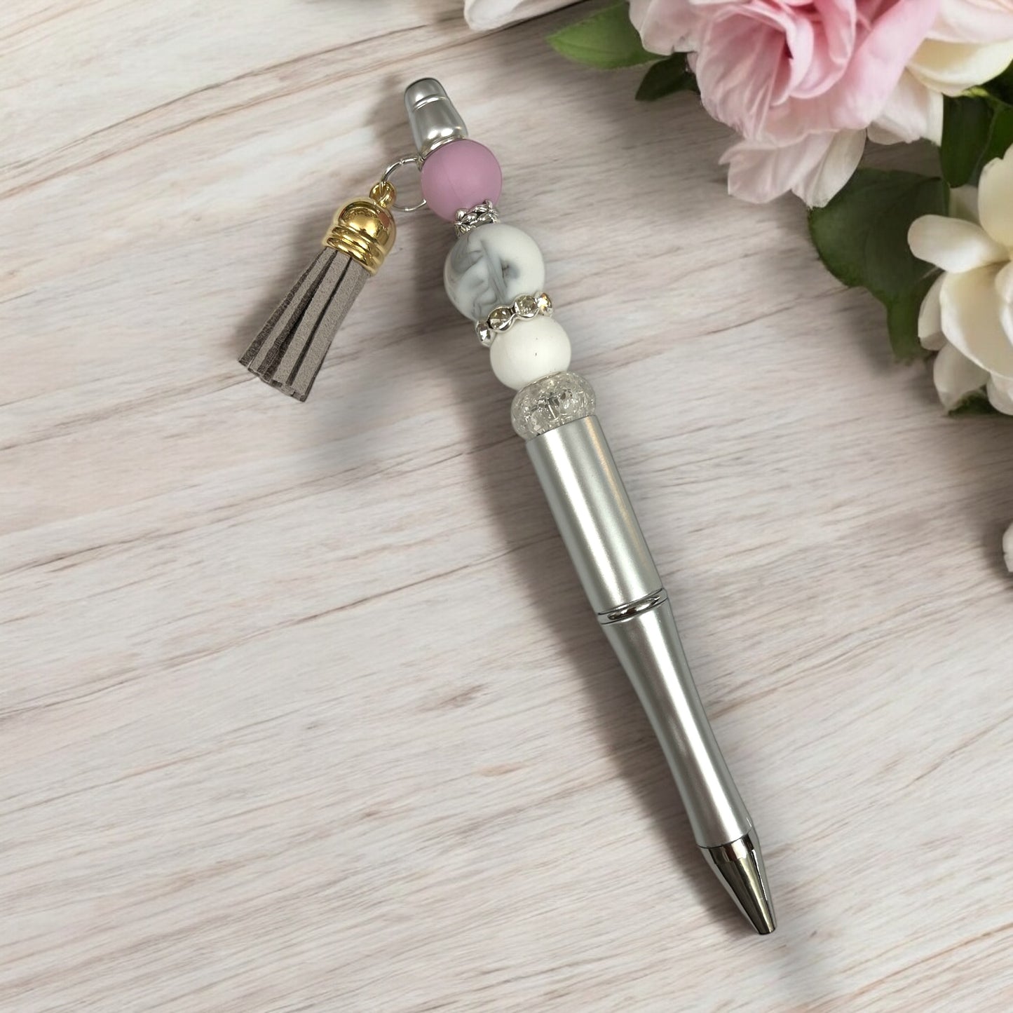 Beaded Pen - grey marble hint lavender