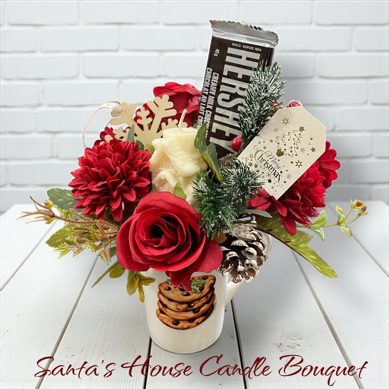 Santa’s House candle bouquet - snowy pine