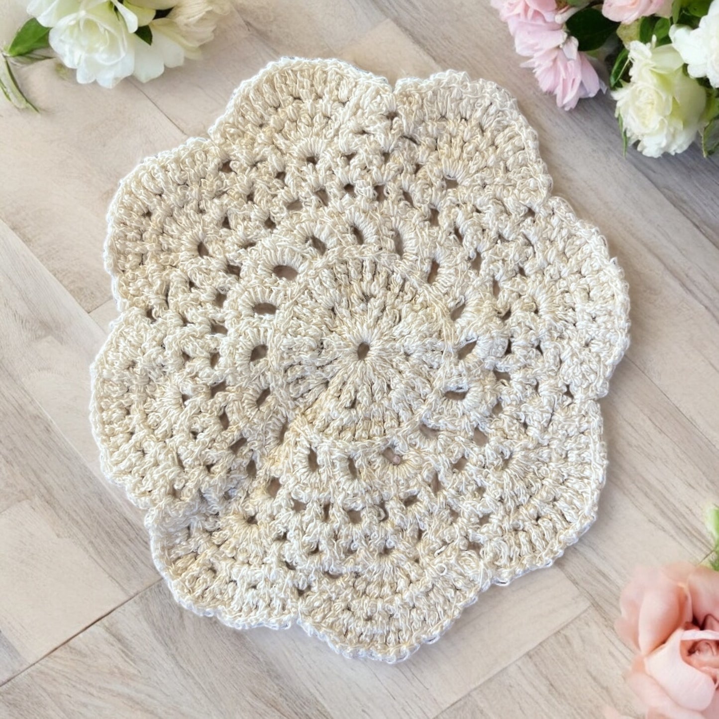 Crochet woven flower shape coaster-beige