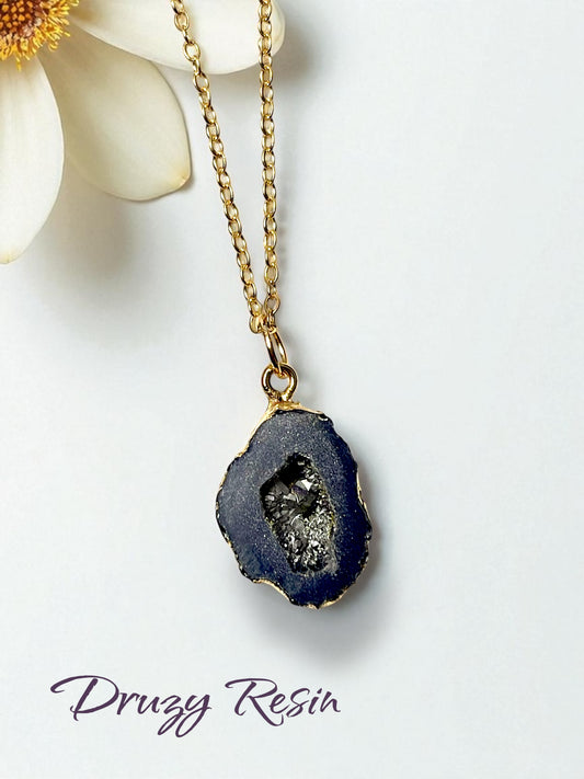 Druzy Resin Gemstone Necklace -Dark Purple