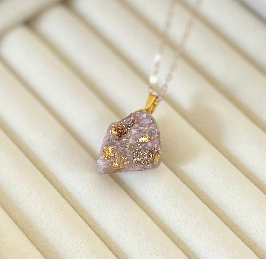 Druzy Gemstone Necklace - pinkish