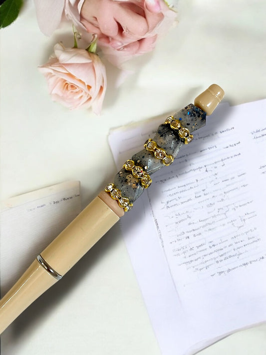 Handmade luxury pen in Canada| Handmade fancy pen made in Canada |Beaded Pens | Handmade Pen | Peach | Rhinestone | Silicone Beaded | Teacher Gift Idea | Cute Gift | Gift for Her | Mom | Colors in peach white gold and rose gold | retractable pen| gold plastic pen | black ink